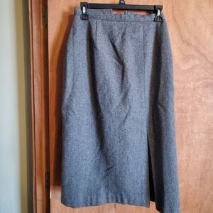 Claude Vintage woolblend  Aline / Pencil skirt. Sz 6 grey. Slit. Office business